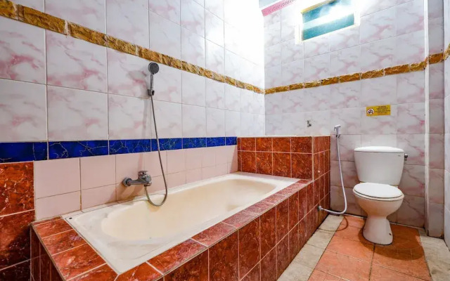 OYO 2855 Sartika Hotel Pati