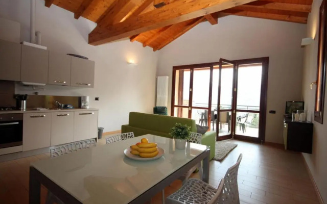 Oleandro Balcony 5 - Menaggio by Lovecomo