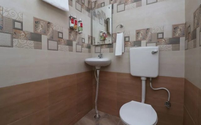 Aviraj By OYO Rooms