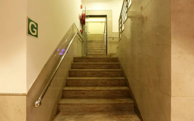 Fabhotel Skye Suites