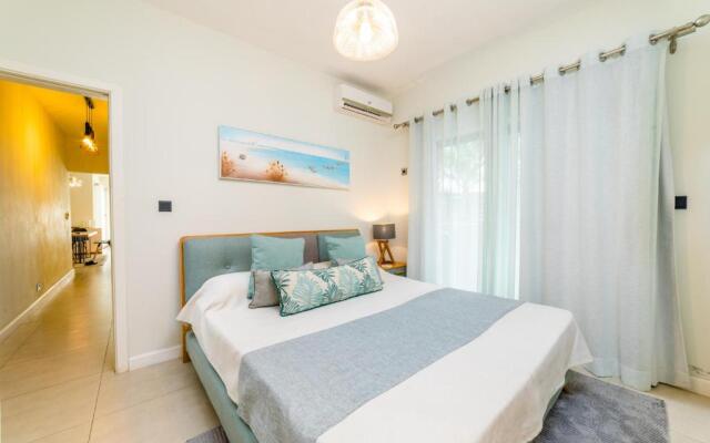 Beachcove Apt No 10