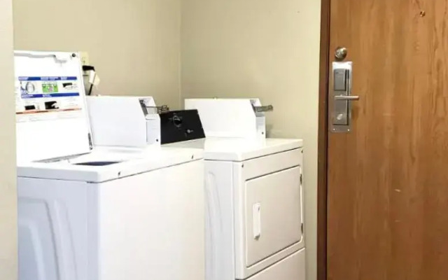 Econo Lodge San Antonio near SeaWorld - Medical Center