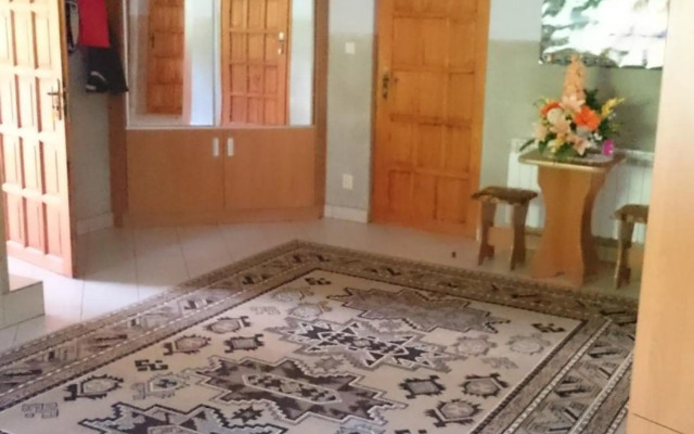 Pokoje Gościnne Pod Grapą