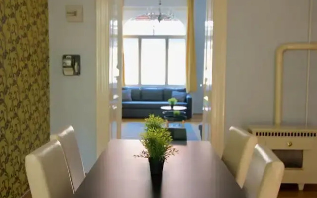 Hi5 Apartments - Ruin Bar District