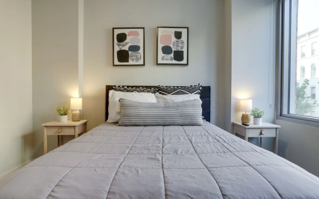 Gorgeous 1Br at Clarendon With Gym