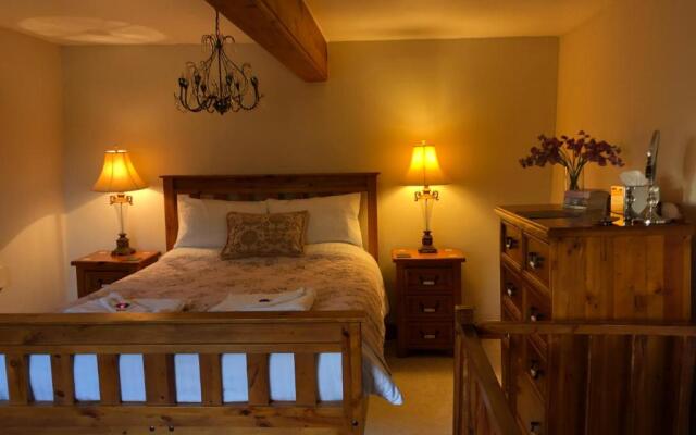 The Walnuts Country House