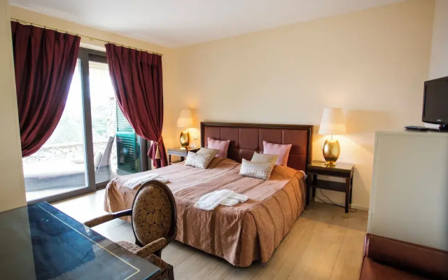 Mira-mare Apartments & Suites