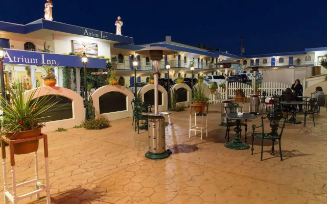 Atrium Inn