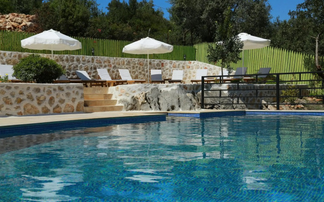 Dardanos Hotel