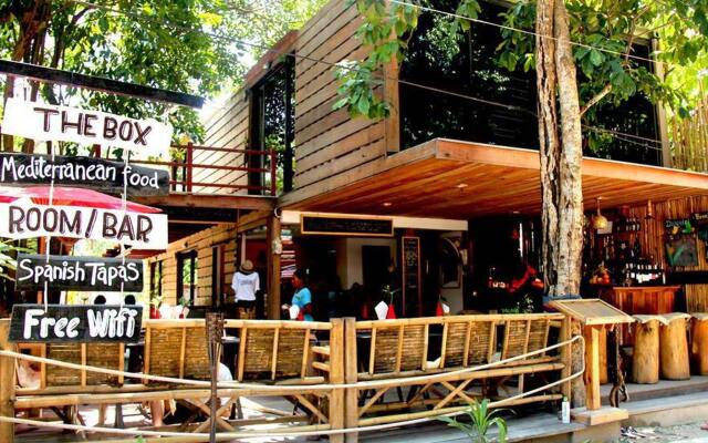 THE BOX - Lipe Resort