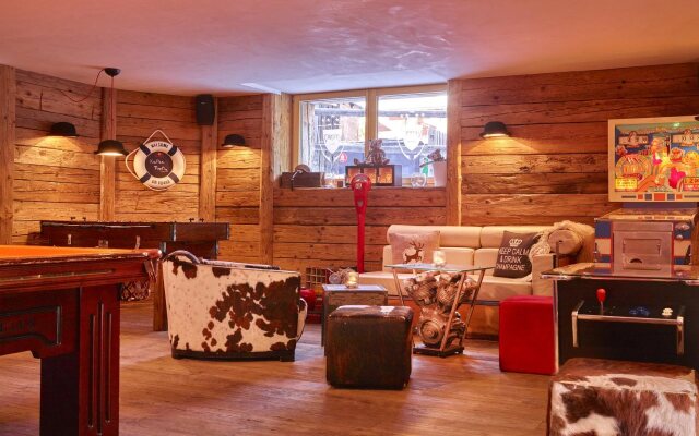 Hotel Firefly