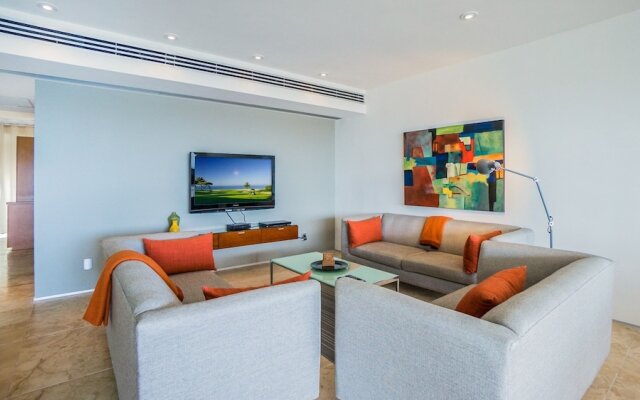 Abrazo Del Mar 3 Bedroom Condo