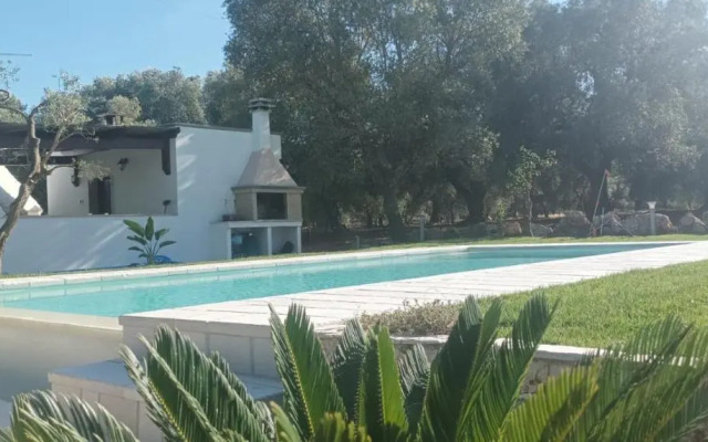 Trulli Stella, Mimosa & Porta Blu - 3 individual Luxury Trulli Villas with private pools and gardens