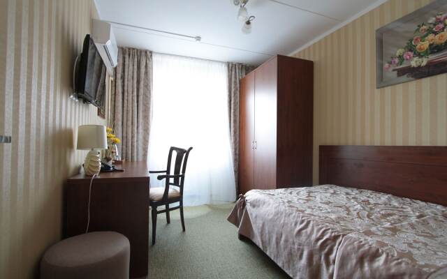 40 Let Pobedy Hotel