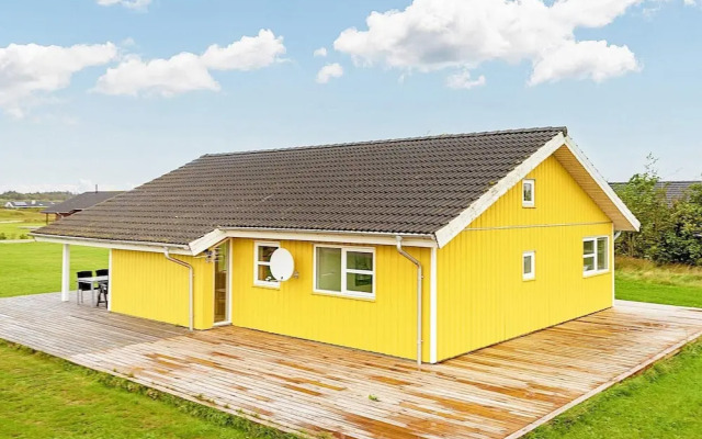 10 Person Holiday Home in Brovst-by Traum