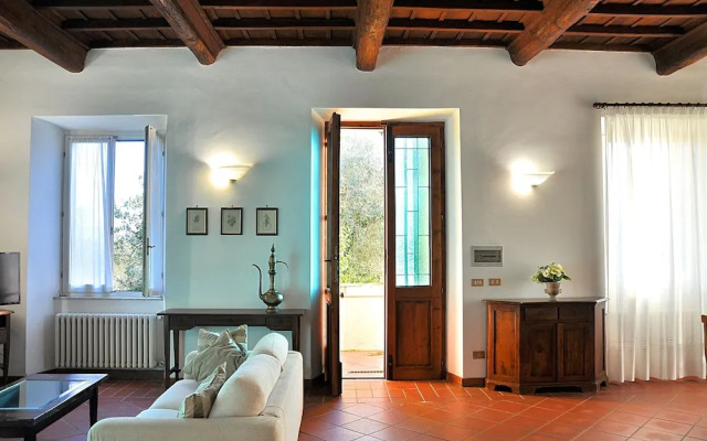 Villa Montecasciano - 8 Sleeps Private Garden