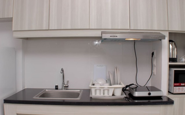 Comfortable And Spacious Studio At Azalea Suites Apartment