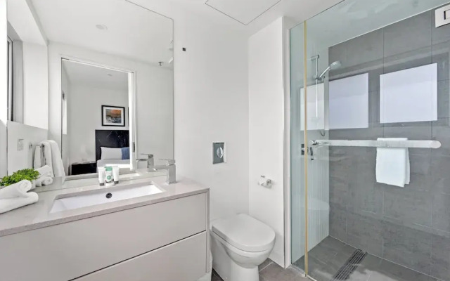 Trafalgar Lane Apartments by CLLIX