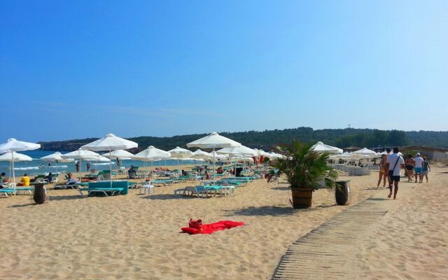 Menada Sozopol Apartments