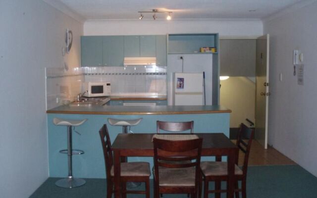 Coolamon Apartments