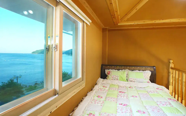 Yeosu Haeoreum Pension