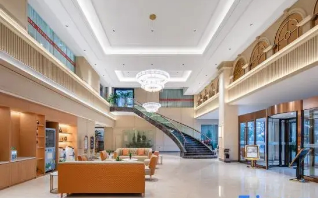 Vienna Hotel (Zhumadian Xiping Guesthouse)