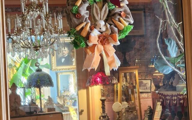 House of 1833 Bed & Breakfast & Gardens
