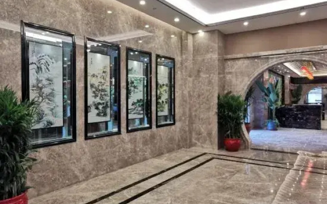 Fangyuan Holiday Hotel