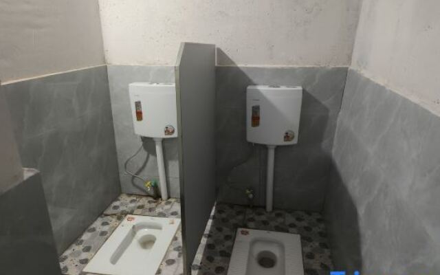 Tiger Leaping Gorge Pillow Landscape Homestay