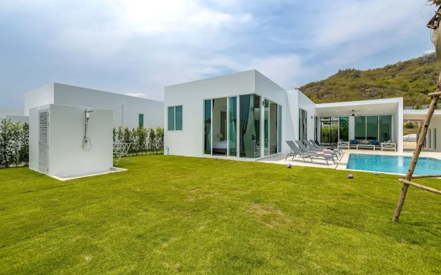 Modern 3 Bedroom Private Pool Villa KH-A1