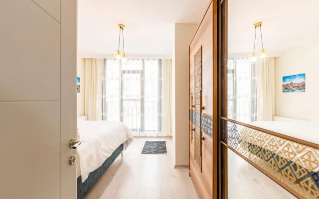 Central Apartment Near Cevahir Mall in Sisli