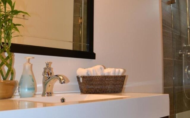 The Pines Bed & Breakfast, B&B