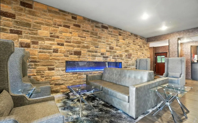 Cobblestone Hotel & Suites-Bellefontaine