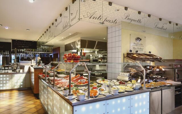 Mövenpick Hotel München Airport