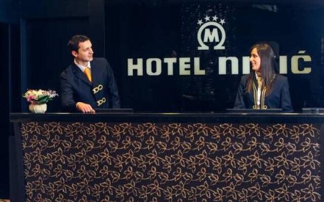 Kings Park Hotel