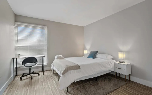 Spacious 2BR 2BA City Haven
