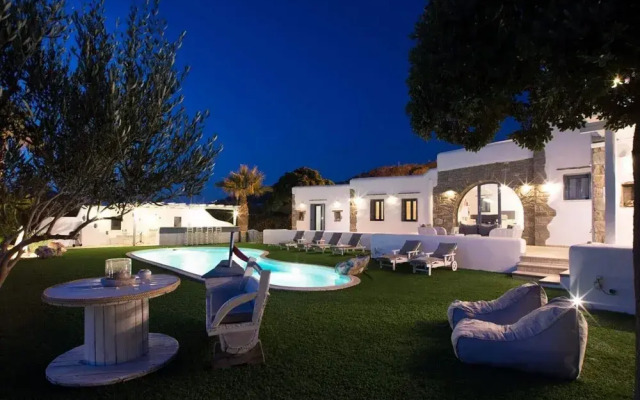 Villa Splendida in Paros