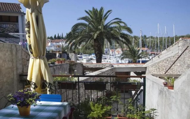 Apartment Marija-15m from the sea
