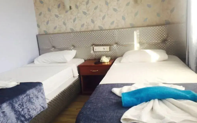 Twenty One Hotel