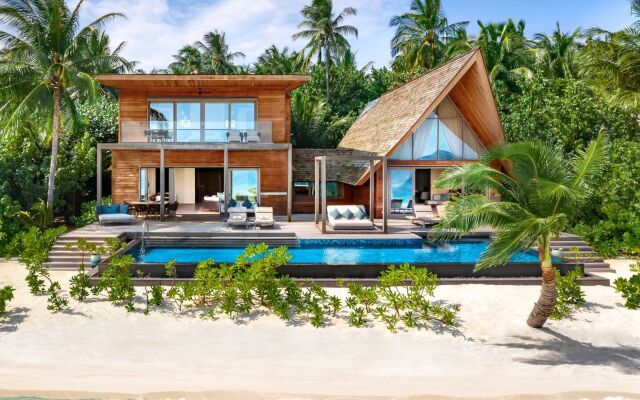 The St. Regis Maldives Vommuli Resort