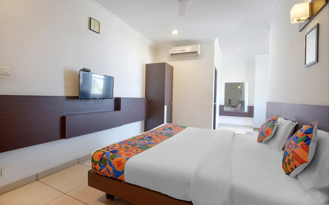 FabHotel White Clouds