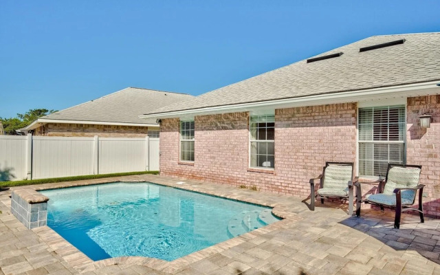 Salty Seas 405 Sandy Cay