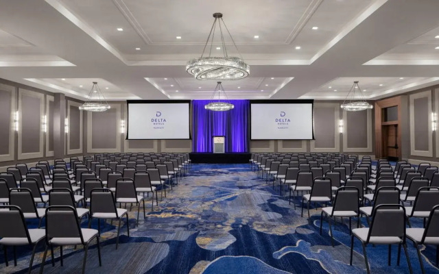 Delta Hotels by Marriott Thunder Bay