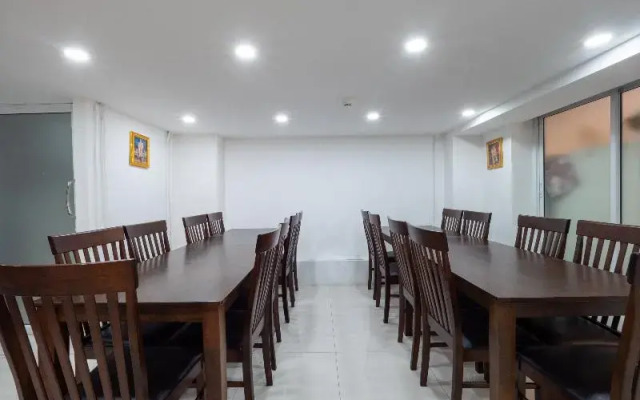 Cozy Rooms@ Pattaya Addicts by OYO Rooms