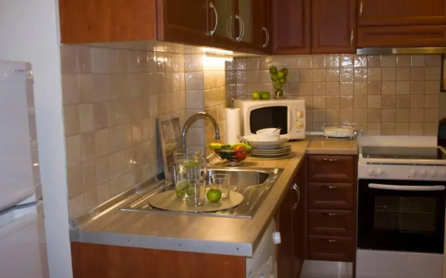 Estia House Cozy-Comfortable Apartment