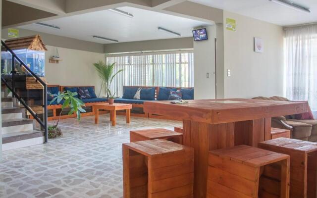 Las Carmelas, Airport Juan Santamaría, Alajuela, San José