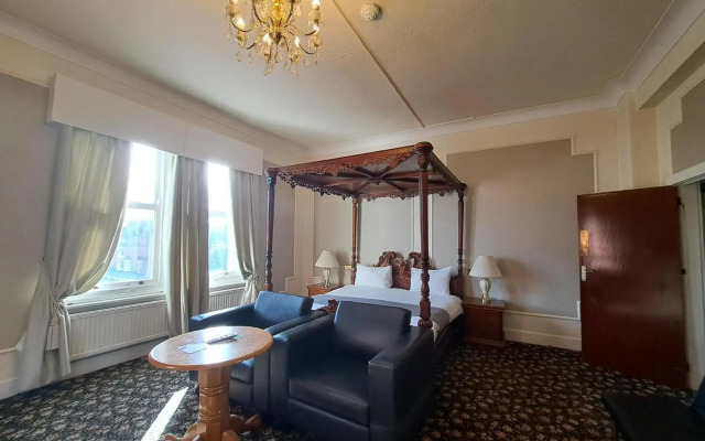 Scarisbrick Hotel