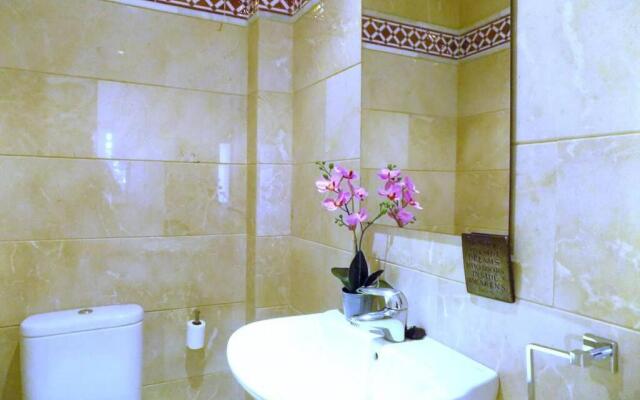 Fuente Aloha Apartment