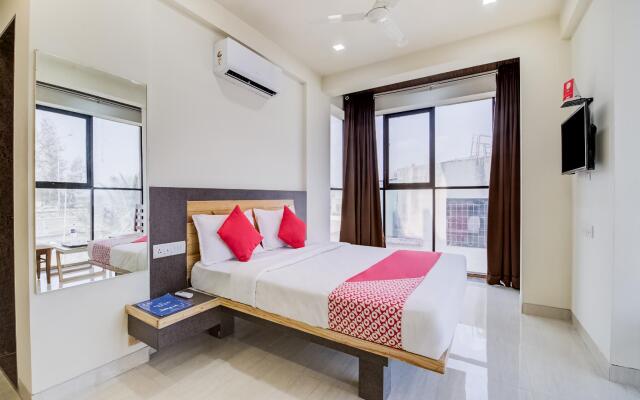 OYO 28164 Hotel Shubham Inn