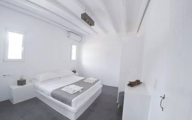 OW Andros - Luxury Suites